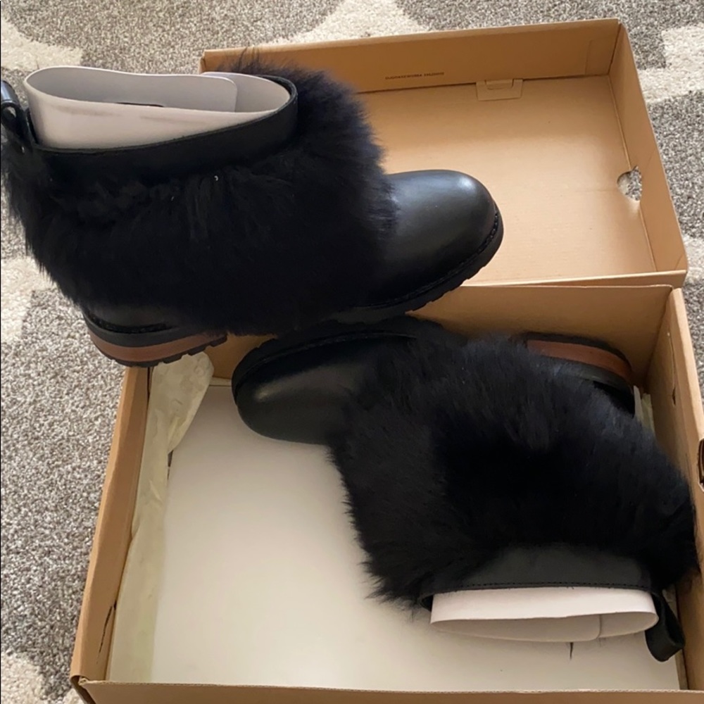 NWT UGG Otelia Boot, sz 8